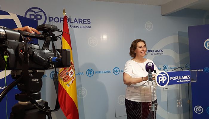 Valmaña denuncia que “Page y Sánchez malgastan los éxitos de Rajoy y Cospedal en pagar los peajes del ‘pacto de despachos’”