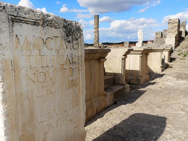 Visitas teatralizadas, cine y talleres didácticos, novedades de la programación de verano de Segóbriga