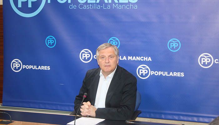 Cañizares denuncia el abandono del Gobierno de Page a pacientes y profesionales sanitarios de nuestra región