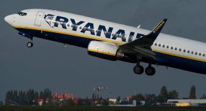 El Gobierno regional informa sobre sus derechos a las personas afectadas por las cancelaciones de Ryanair