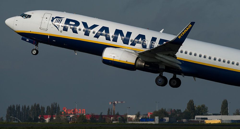 El Gobierno regional informa sobre sus derechos a las personas afectadas por las cancelaciones de Ryanair