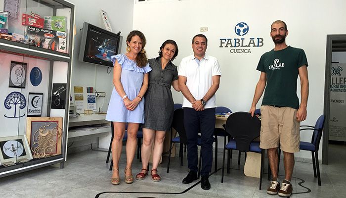 El Gobierno regional y Fablab Cuenca pondrán en marcha un programa de alfabetización digital para niñas y mujeres de Castilla-La Mancha