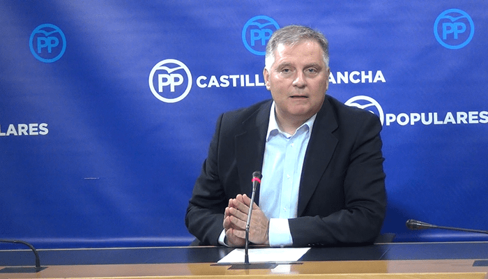 El PP exige a Page explicaciones por falsificar las listas de espera sanitaria y pide que reconozca el engaño