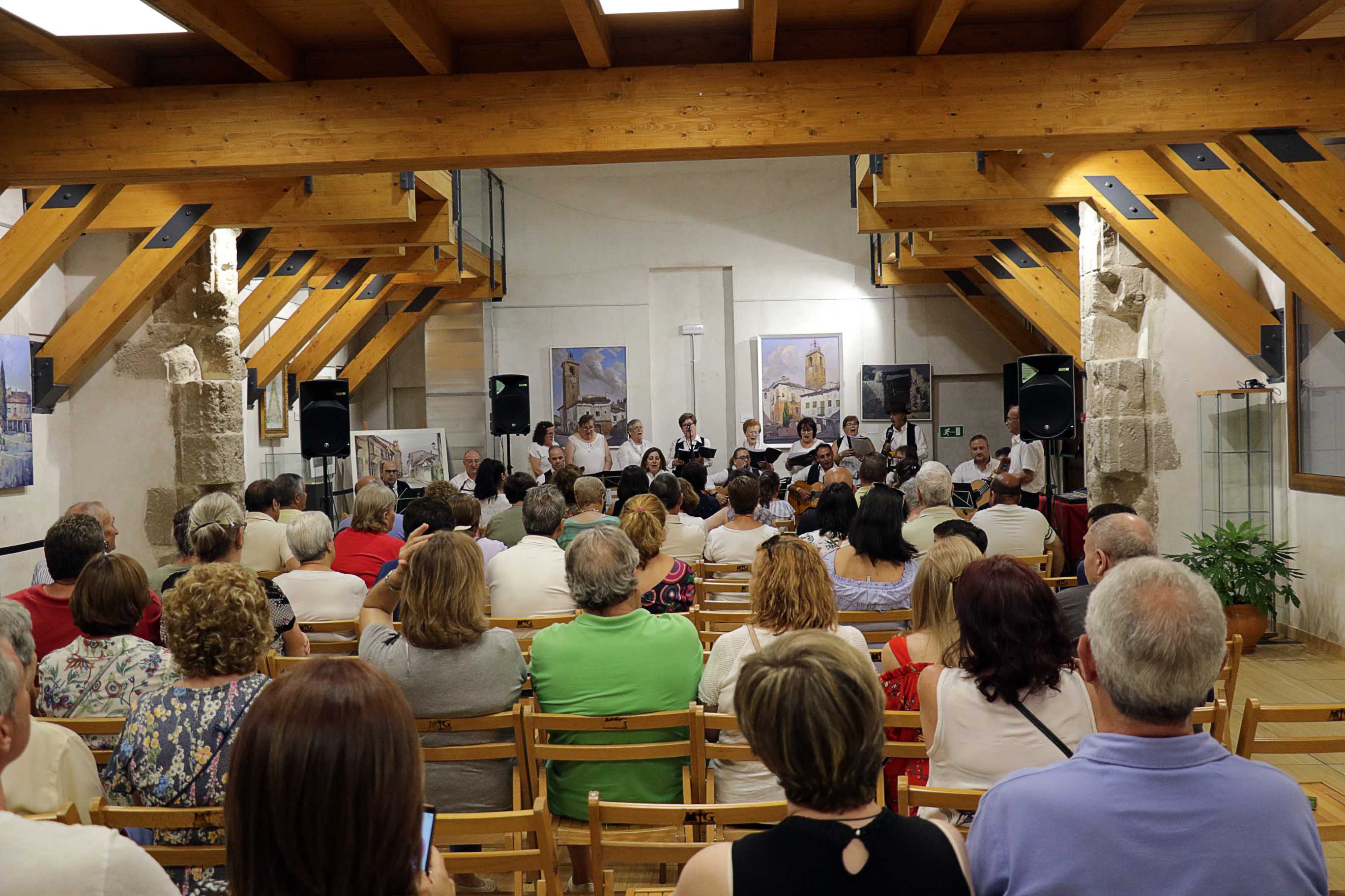 Emotivo concierto de fin de curso de la Rondalla de Almonacid 3 Emotivo concierto de fin de curso de la Rondalla de Almonacid
