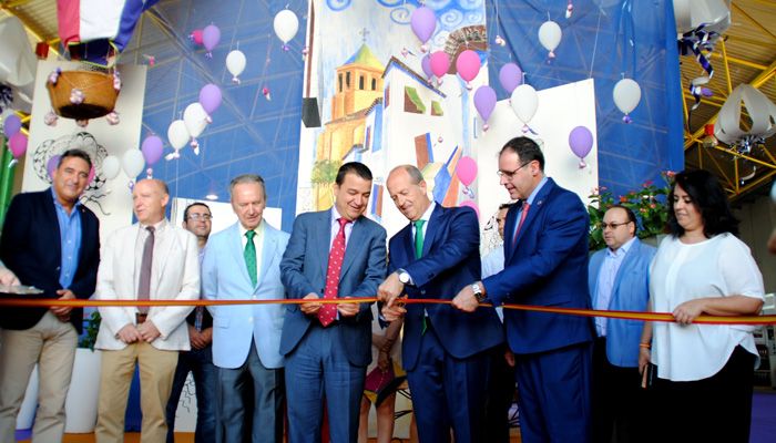 Inaugurada la Feria Internacional del Ajo un gran punto de encuentro entre productores, comercializadores y consumidores del producto más emblemático de Las Pedroñeras