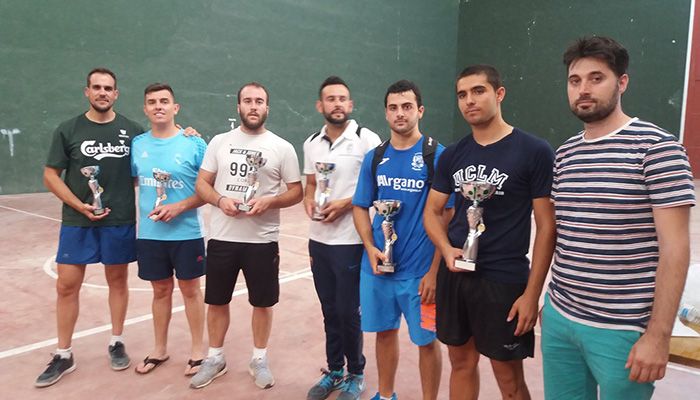 Intenso fin de semana del XI Circuito de Frontenis con tres pruebas en Tinajas, Villalba del Rey y Villanueva de la Jara