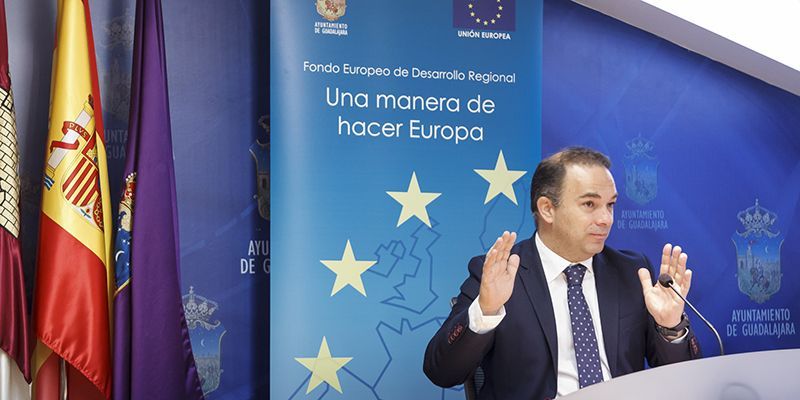 Jaime Carnicero acusa a Page de actuar con mala fe y de no enterarse de lo que ocurre en su gobierno