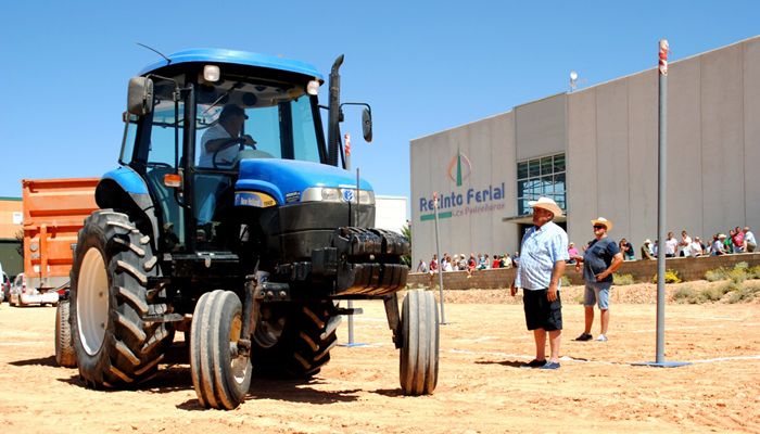 Jesús Miguel Benito Grande, de Tomelloso, gana la sexta edición del concurso de `Habilidad con Tractor y Remolque´ en la FIDA 2018