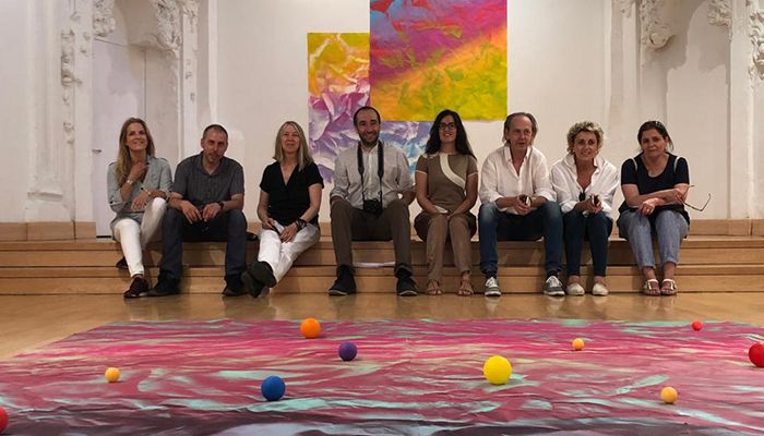 La comisaria de la exposición de Bill Viola visita Cuenca para ultimar detalles del montaje de la muestra