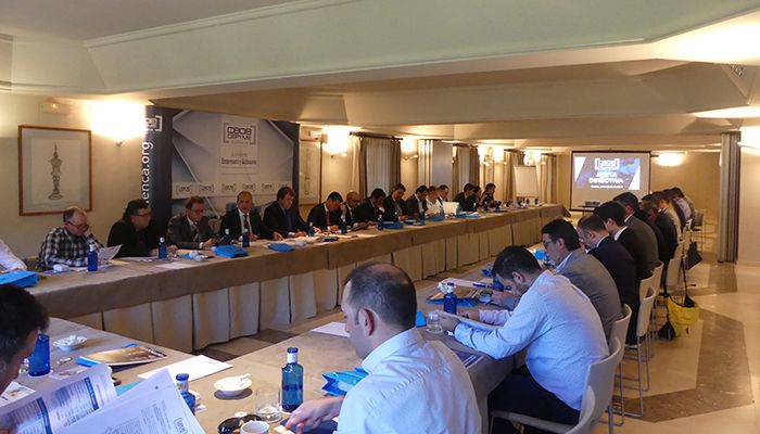 La Junta Directiva de la patronal conquense señala ciertas incertidumbres ante el crecimiento económico