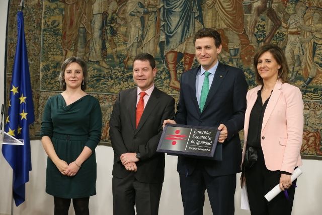 La Junta prorroga el “Distintivo de Excelencia” en igualdad, conciliación y RSE a Eurocaja Rural 3 La Junta prorroga el “Distintivo de Excelencia” en igualdad, conciliación y RSE a Eurocaja Rural