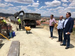 las obras de la nueva calle que unir el barrio de tiradores con el de santa teresa marchan a buen ritmo