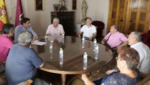 Mariscal anima a los alcaldes pedáneos a que presenten propuestas para mejorar las pedanías