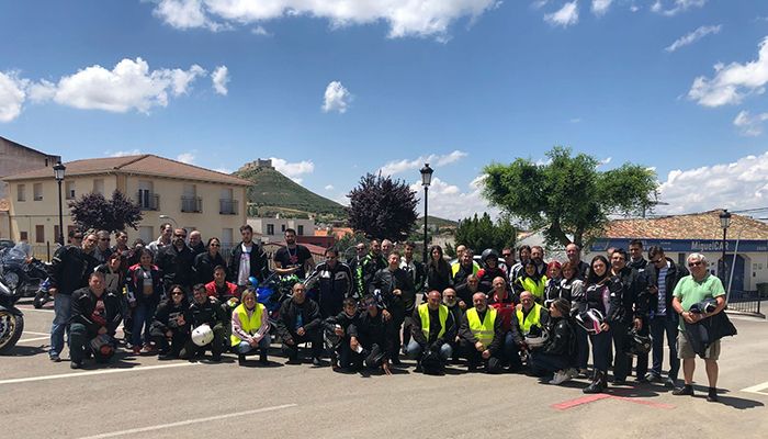 Medio centenar de motos recorren los pueblos del Camino del Cid en una ruta organizada por la Diputación de Guadalajara