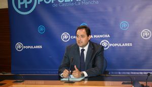 Núñez denuncia que Page y Podemos nos traen más deuda, más déficit, menos crecimiento y una sanidad en caída libre