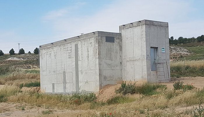 Operativo el nuevo depósito de agua del polígono industrial de Huete