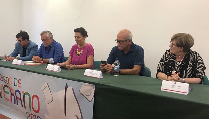 Profesores de Enfermería debaten en un curso de la UCLM los modelos disciplinares del sector