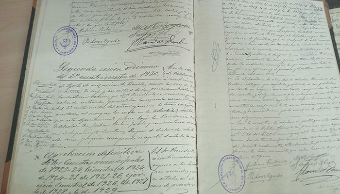 Recuperados y catalogados antiguos libros de actas del Ayuntamiento de Valdenoches de los años 1901 a 1945