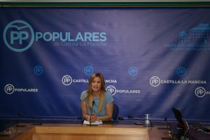 Agudo denuncia que Sánchez al igual que Page es un rehén en manos de los populistas, nacionalistas y filoetarras 2 agudo en rueda de prensa