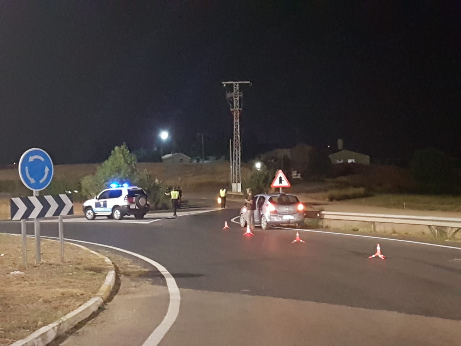 Un dispositivo conjunto del Plan de Seguridad de la Feria realiza controles a 46 vehículos en dos puntos de la ciudad 4 Un dispositivo conjunto del Plan de Seguridad de la Feria realiza controles a 46 vehículos en dos puntos de la ciudad