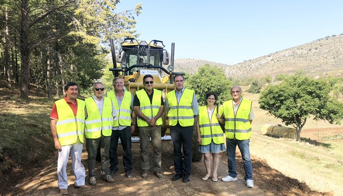 El convenio de arreglo de caminos rurales entre la Diputación de Cuenca y la Junta inicia su andadura en la provincia