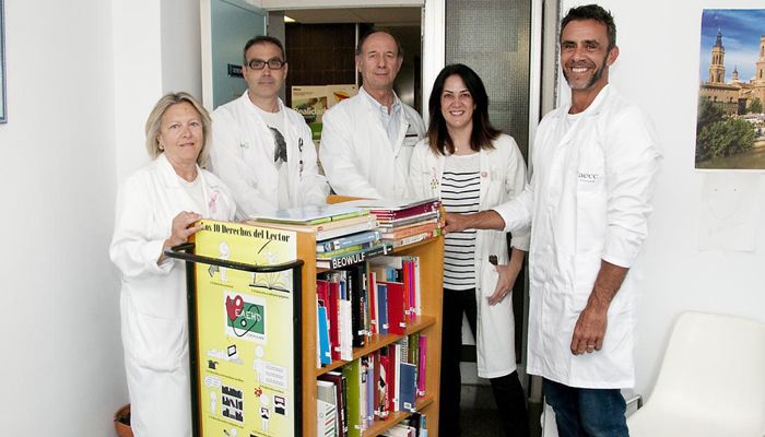 El Hospital de Guadalajara pone en marcha una biblioteca circulante que ofrece más de 200 títulos a los pacientes oncológicos
