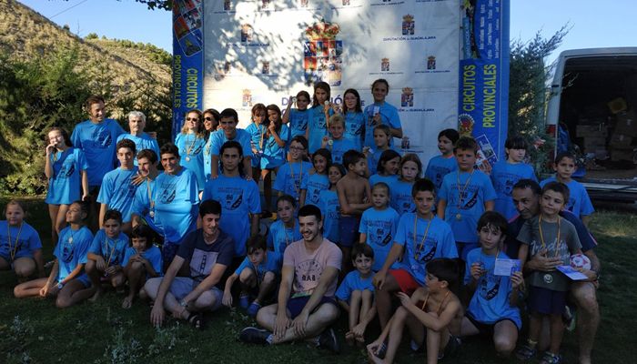El XXX Interpueblos de Natación que organiza la Diputación de Guadalajara entra en su recta final