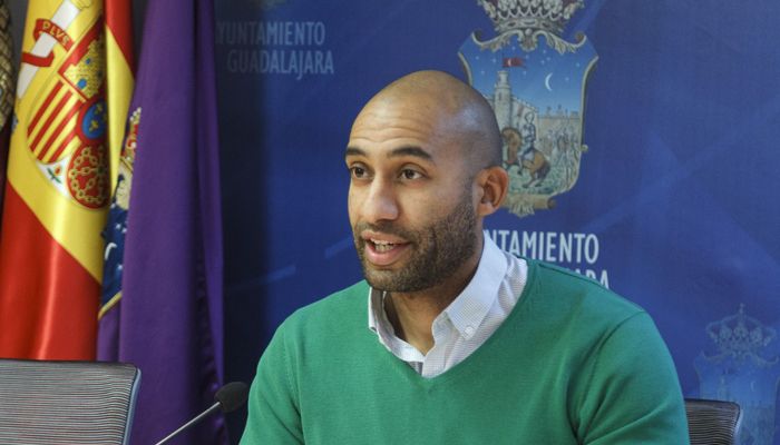 Engonga “Rojo es la ´marioneta de Page´. La gestión de Page en Guadalajara es nefasta y debe reconocerlo”