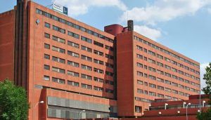 Herido un miembro de una banda de música al caerse del escenario en Esplegares