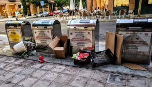 IU Azuqueca denuncia que la suciedad se adueña de las calles de Azuqueca de Henares