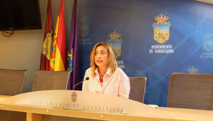 Jiménez denuncia que “Page deja colgadas a 1.000 familias de Guadalajara”