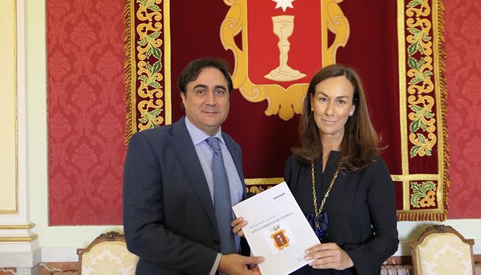 Los más de 550 empleados del Ayuntamiento de Cuenca podrán acceder a las ventajas en Liberbank