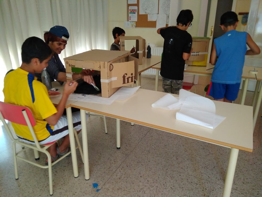 Los más pequeños aprenden a través de los títeres