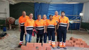 Ocho alumnos trabajan en Brihuega para aprender a restaurar y mantener espacios municipales en el Taller de Empleo 