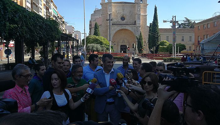 Antonio Román, por amor al PP, no se presentará a las primarias para suceder a Cospedal en Castilla-La Mancha