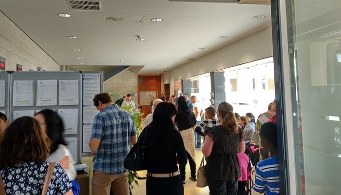 Cs Guadalajara también pide medidas urgentes para evitar las largas esperas en las oficinas municipales de atención al ciudadano y registro