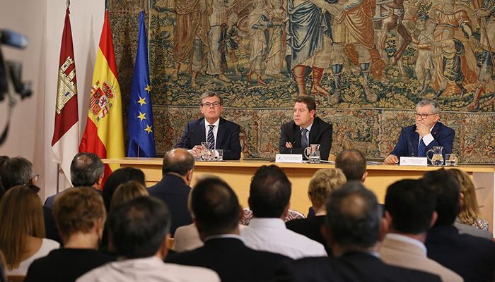 El acuerdo entre el Gobierno regional y la Universidad garantiza la igualdad de oportunidades para los jóvenes e impulsa el crecimiento de la UCLM