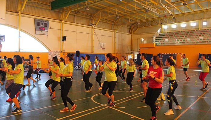 El Ayuntamiento de Cabanillas lanza ofertas de empleo con Suvicasa, para monitores deportivos de zumba y tenis