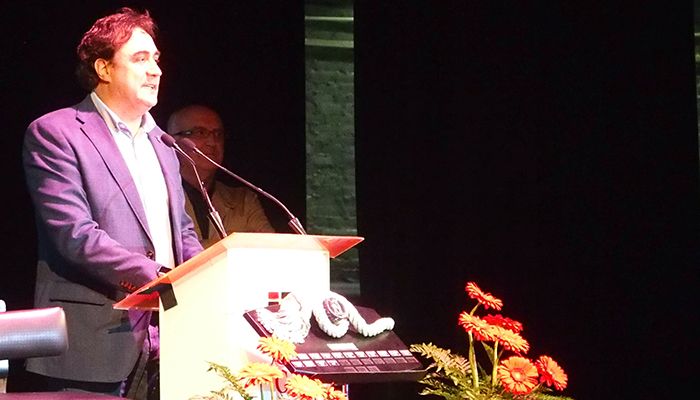 El Ayuntamiento de Cuenca reconoce la labor de la Asociación de Peñas Mateas por su difusión de las fiestas de San Mateo