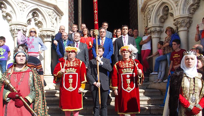 El Ayuntamiento de Cuenca reconoce la labor del Cabildo Catedralicio en la salvaguardia de la festividad de San Mateo