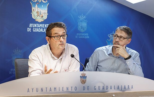 El Ayuntamiento de Guadalajara organiza talleres para el cuidado de plantas y el adiestramiento de perros y un curso de Nomemplator para educadores