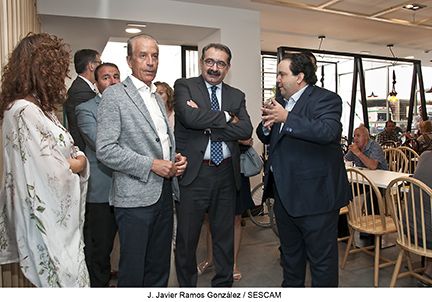 El consejero de Sanidad destaca la renovación que está experimentando el Hospital de Guadalajara y que se completa con el estreno de su nueva cafetería 3 El consejero de Sanidad destaca la renovación que está experimentando el Hospital de Guadalajara y que se completa con el estreno de su nueva cafetería