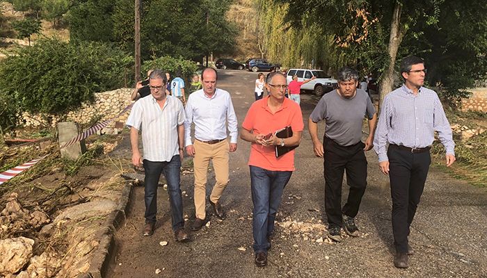 El delegado de la Junta en Guadalajara visita los municipios más afectados por las tormentas para conocer los daños sobre el terreno