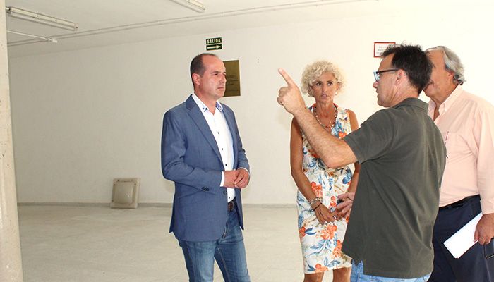 El Gobierno regional invierte cerca de 47.000 euros en la mejora del polideportivo del instituto Brianda de Mendoza