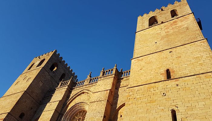 El sábado, a las seis de la tarde, gran abrazo a la Catedral de Sigüenza
