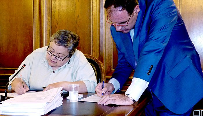 La Diputación acuerda instar a la Junta a la puesta en marcha de las residencias de Beteta, Priego y Cañete