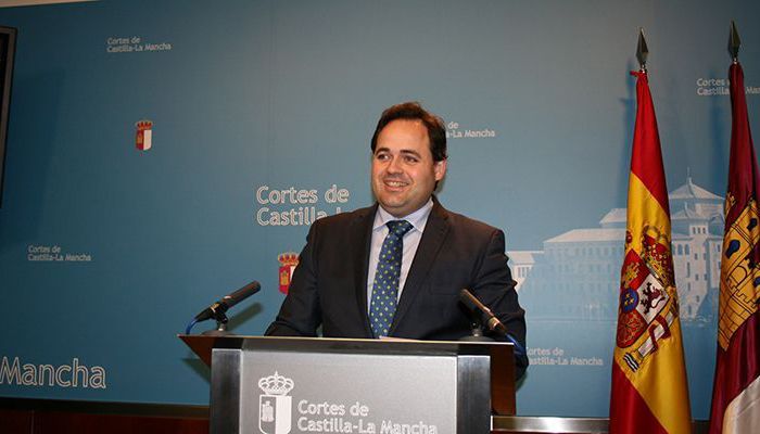 Los jóvenes y Paco Núñez un binomio que va a funcionar