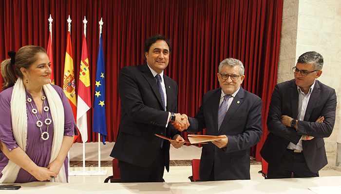 Mariscal formaliza la cesión de las iglesias de San Miguel y San Andrés para la exposición de Bill Viola