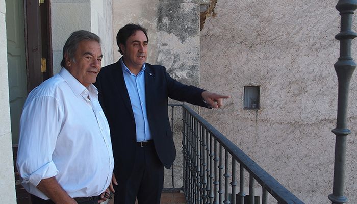 Mariscal recibe al director de cine Benito Rabal, invitado especial del Festival de Cortometrajes FICCIón-20