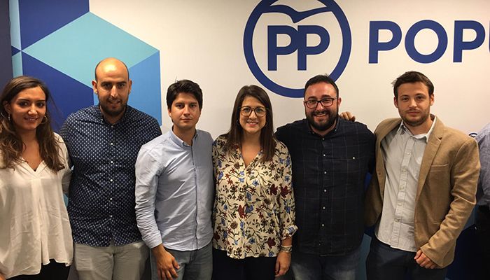 Miembros de NNGG CLM asisten a la Junta Directiva Nacional de NNGG España